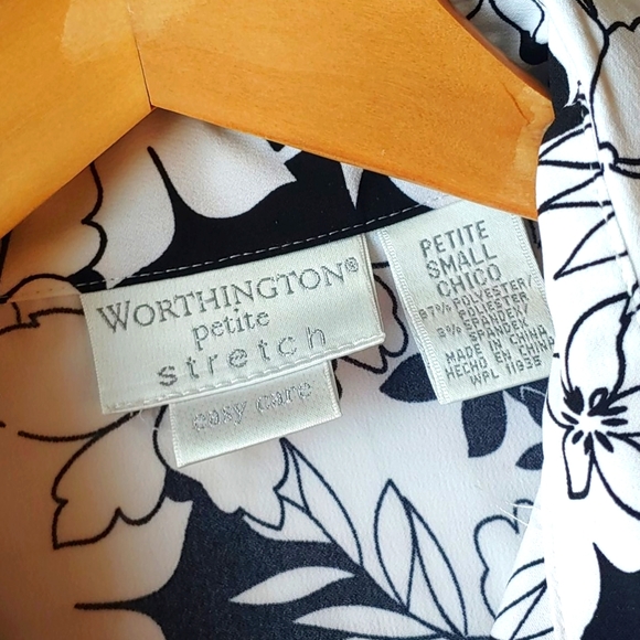 Worthington Petite Stretch Florals Blouse - Picture 11 of 11